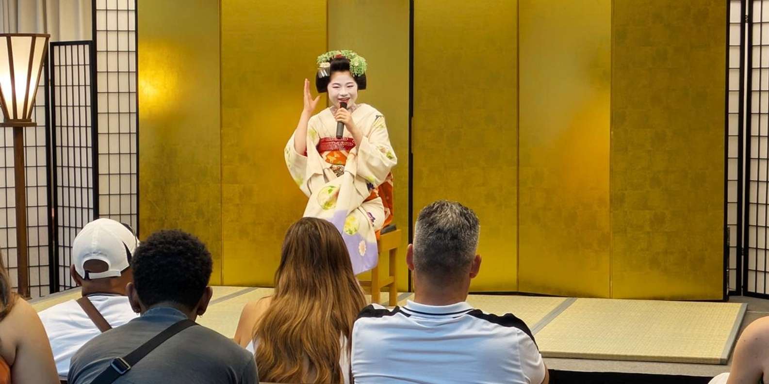 Kyoto: Meet-and-Greet, Maiko Show and Experience