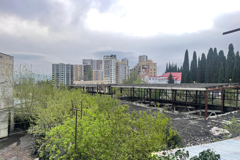 Tbilisi: Alternative Side Walking Tour — Raw, Real & Broken