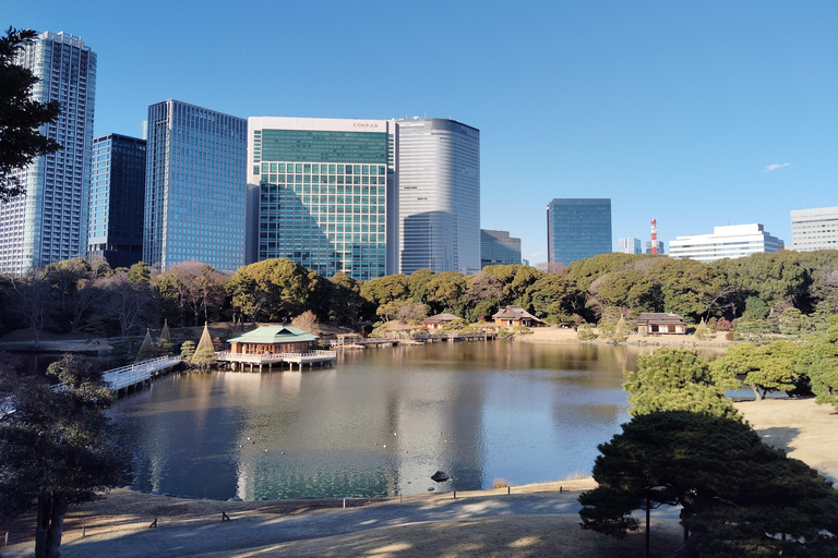 Tokyo: Hama-rikyu Garden Guided Tour with Entry Ticket