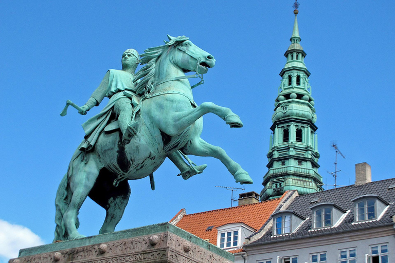 Copenhagen City Highlights Group Walking Tour 2-hour: German Walking Tour