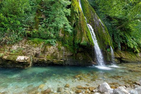 Da Tbilisi: Tour di un giorno del Canyon Martvili e delle Grotte di Prometeo