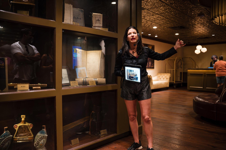 Las Vegas: Immersive 1920s Night Tour with Cocktails & Flask