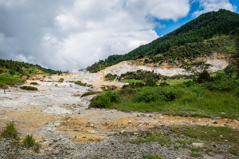 Desde Yogyakarta : Excursión de un día a la Meseta de Dieng