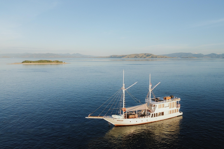 Labuan Bajo: Komodo National Park 3-Day Boat Tour