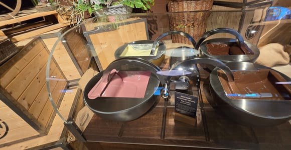 Chocolate Tour & Chocolate Bar creation from Luzern