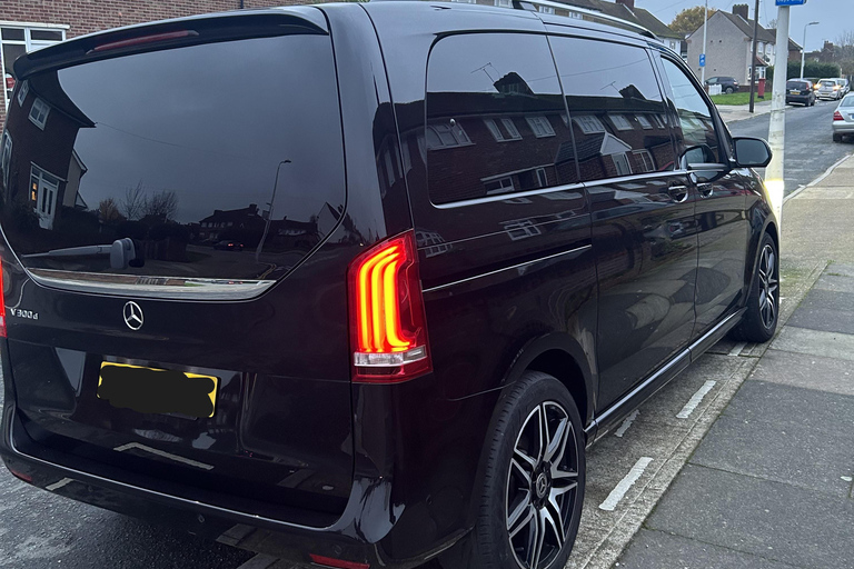 Bath : Transfert de LHR à Bath en SUVTransfert en SUV de luxe de Heathrow à Oxford