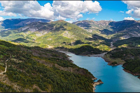 Au départ de Tirana/Durres : excursion de team building au lac de Bovilla