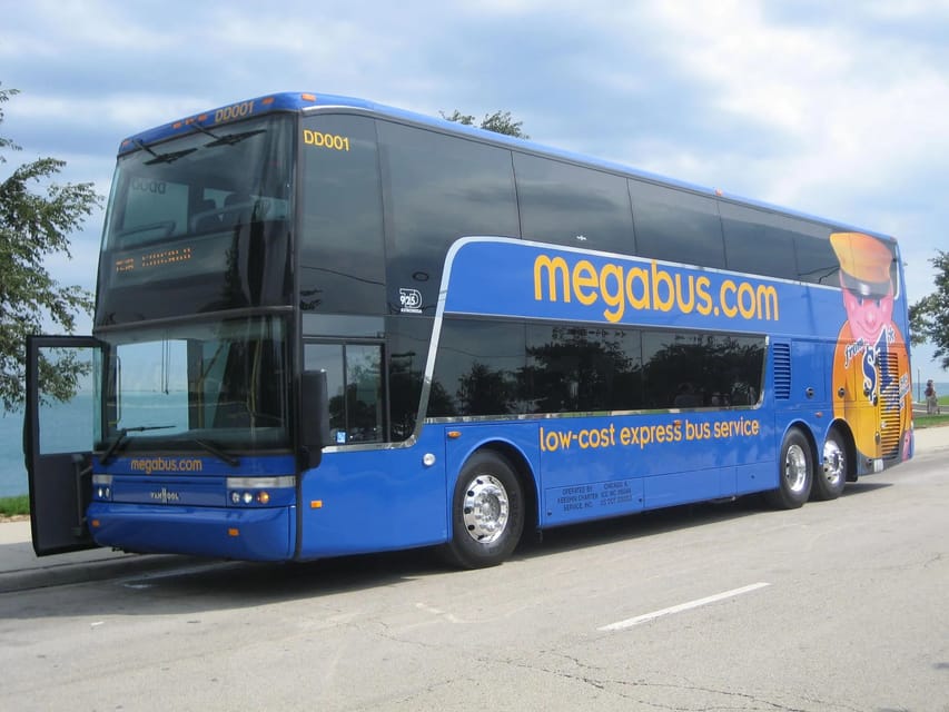 megabus 24 hour customer service