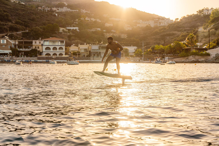 Lygaria Beach: Electric Surf board (E-foil)