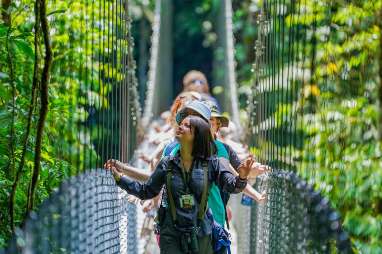 Hanging Bridges Walk in Arenal Volcano