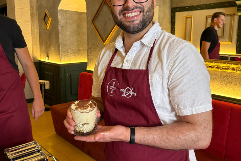 Segredos napolitanos: aula de massa e tiramisù para amantes da gastronomiaSegredos Napolitanos: Aula de Massa e Tiramisù para quem curte comida