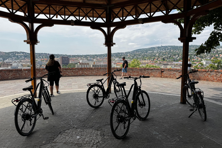 Budapest: Complete E-Bike Tour of Buda & Pest Highlights