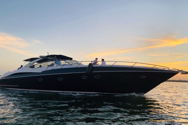 Sunseeker 60 fot upp till 20 personerSunseeker 60 fot för upp till 20 personer -2 timmar