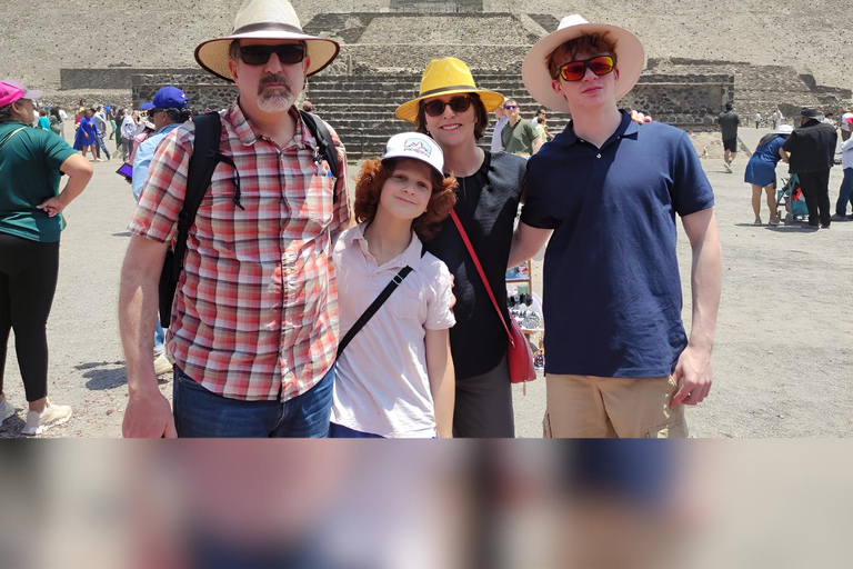 Teotihuacan Pyramids: Private Tour with Round Trip TransportPrivate Tour for your group (From 2 to 12 people)