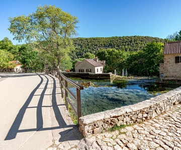 Split & Trogir: Krka Waterfalls & Swimming in Primošten