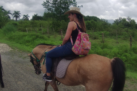 Reiten im Dschungel bei Panama City