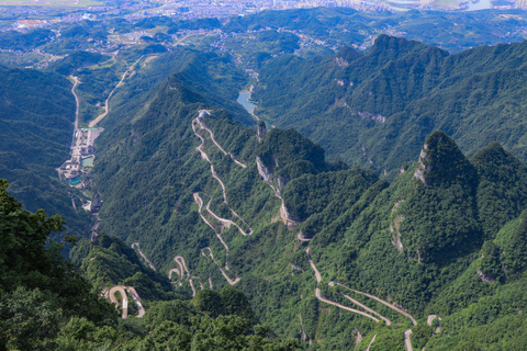 Zhangjiajie: Tianmen Mountain Group Tour with Cable Car Ride Big Group Tour (40 people)