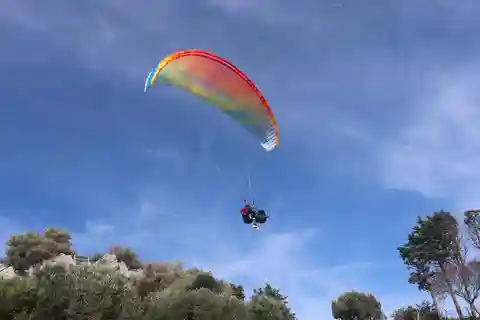 Paragliding-flyvning i Paestum