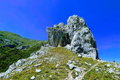 From Tirana: Hike on Gamti Mt &amp; Bovilla Lake on Land Rover