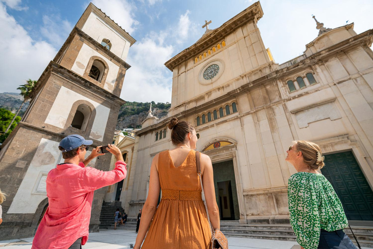 From Sorrento: Positano, Amalfi and Ravello Guided Tour Group Tour in Spanish