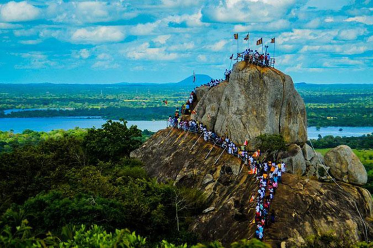 Anuradhapura: Wilpattu Safari, Kalu Diya Pokuna & Mihintale Stranded Budget Package