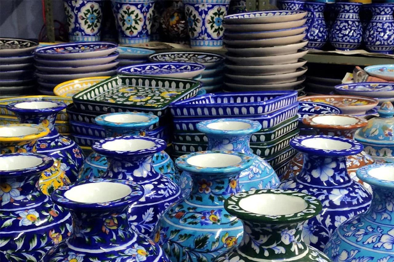 Delhi -State Emporiums Experience the vibrant Tapestry