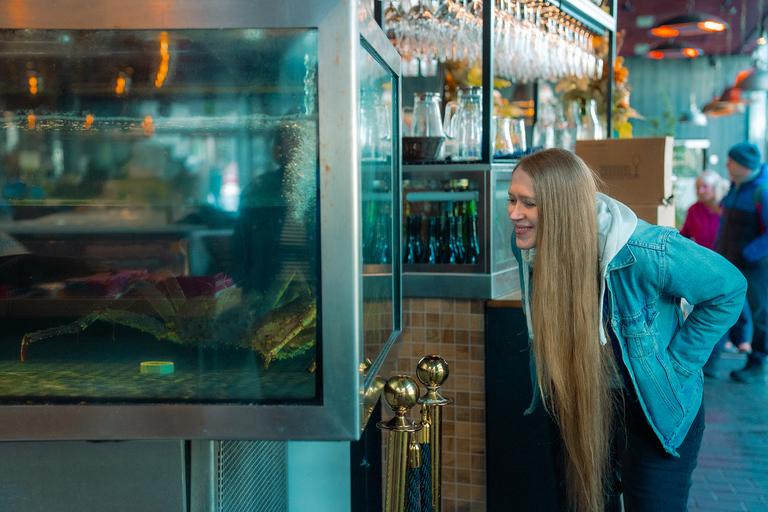 A Taste of Bergen Food Tour with Fløibanen Funicular