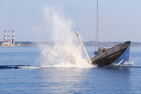 Larnaca: Private Wreck Diving Tour with Gear & Photos