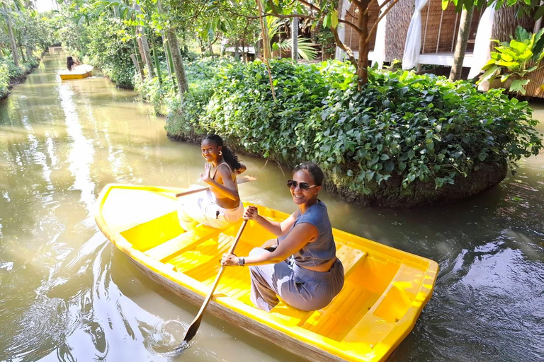 بانكوك: السوق العائم وسوق القطار، ومعبد التنين، والمقهى التايلاندي