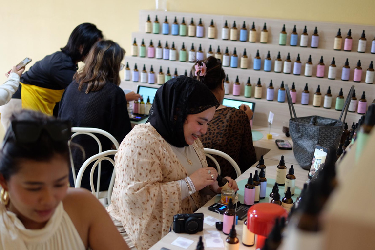 Seminyak: crea il tuo profumo a Bali50 ml - Esperienza di creazione di profumi