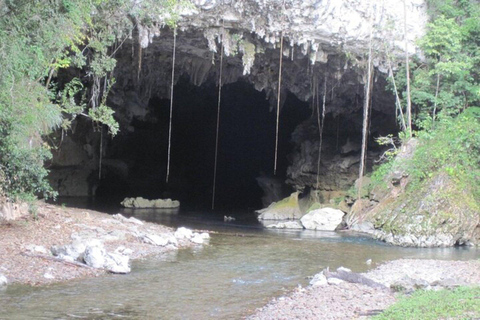 Belize City: Cave Tubing and Xunantunich Mayan Site TourXunantunich and Cave Combo