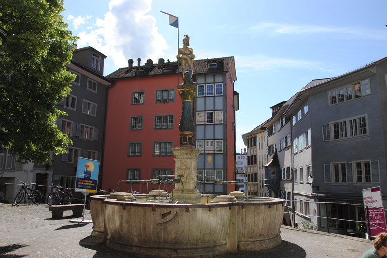 Zurich: 360° city walk including hidden spots