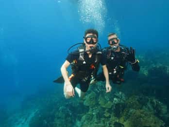 Koh Chang: Odkryj nurkowanie dla początkujących z 2 nurkowaniami