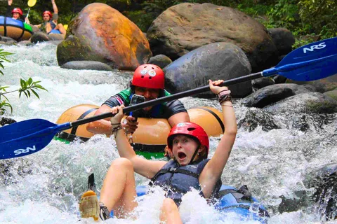 Liberia : La Leona Waterfall River Tubing