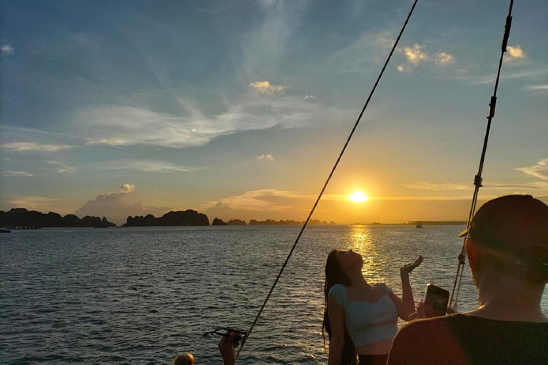 Hanói: Cruzeiro 5 estrelas de 3 dias em Ninh Binh, Ha Long e Lan Ha Bay