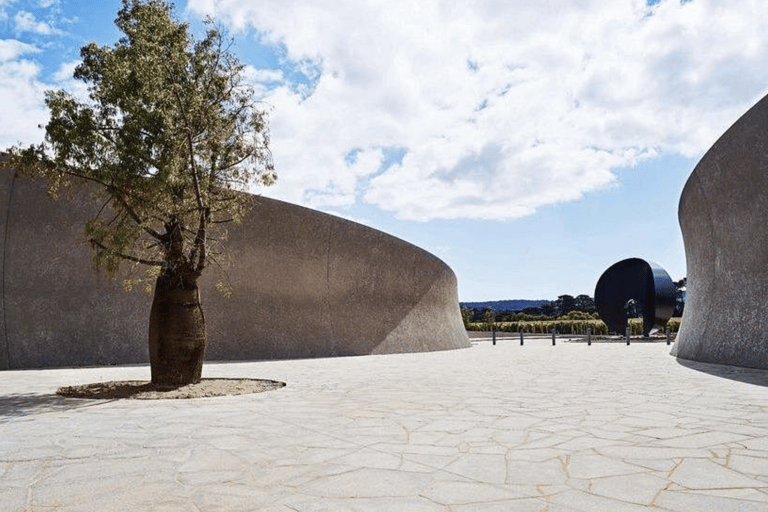 Melbourne: Mornington Peninsula Wine Tour with Lunch Melbourne Departure