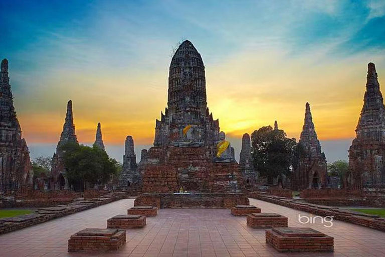 Ayutthaya: The Rise and Fall of the Lost Kingdom of Siam