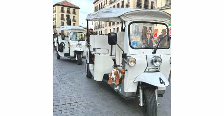 "See Madrid Differently: A Premium Private Tuk Tuk Ride" photo 11