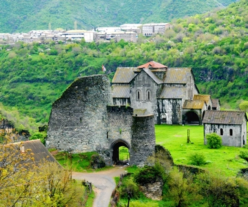 Tbilisi to Armenia: Monuments, Mountains & Medieval Wonders