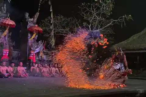 Ubud: Kecak & Fire Dance Show at Puseh Temple, Batubulan