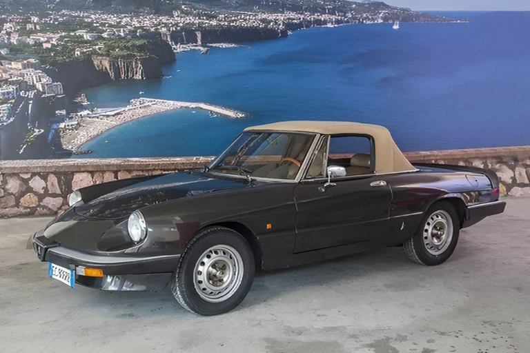 Alfa Romeo 80: Ervaar de elegantie en kracht van de klassieke Spider uit de jaren 80