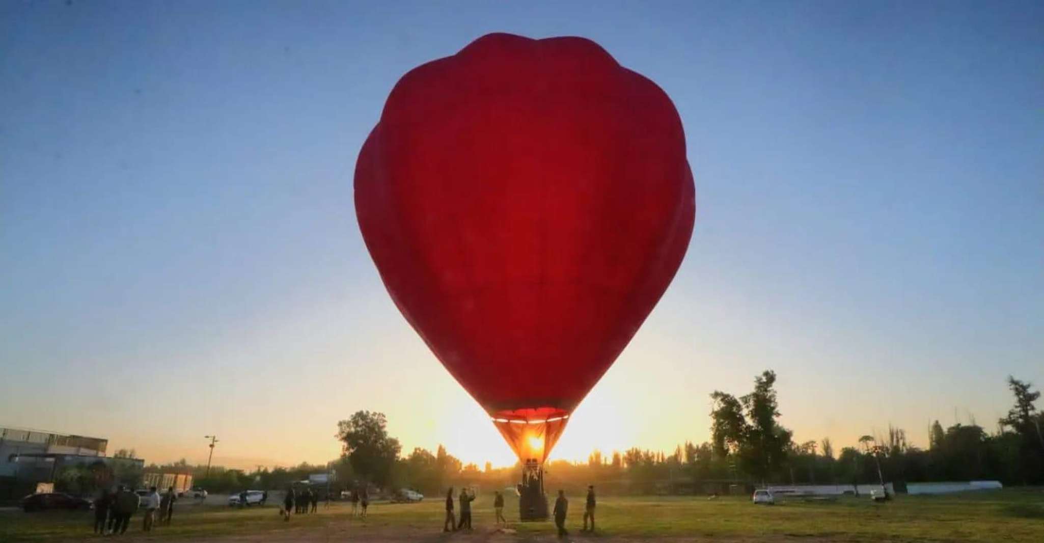 From Cusco, Magical Sunrise in Captive Balloon - Housity
