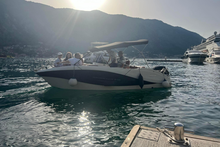 Kotor : Grotte bleue, Dame des rochers et tour en bateau de Mamula