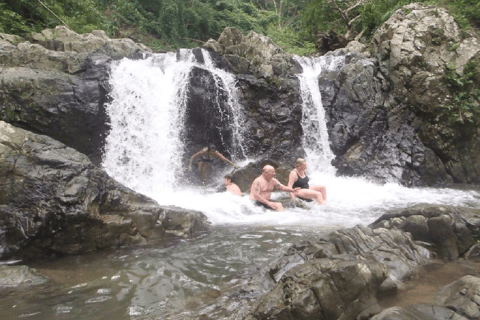 Nadi : visite d&#039;une jounée du village de Nalesutale