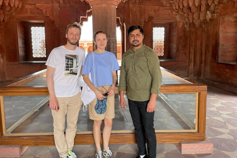 Från Agra: Fatehpur Sikri guidad turFatehpur Sikri Guidad tur med transfer