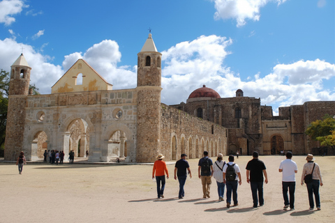 Tour Oaxaca Antigua: Monte Albán, Alebrijes & Artesanías Oaxaca Antigua: Full-Day Cultural Experience