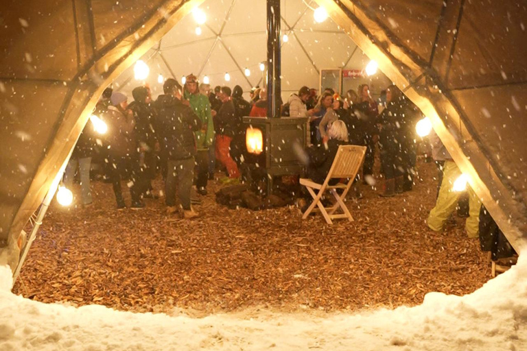 Bariloche: Nighttime activities in the snow plus dinner and show Bariloche: Nighttime activities in the snow plus dinner and a show