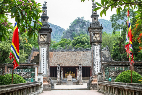 Von Hanoi: Transfer nach oder von Ninh Binh Täglicher LimousinenbusVon Ninh Binh nach Hanoi