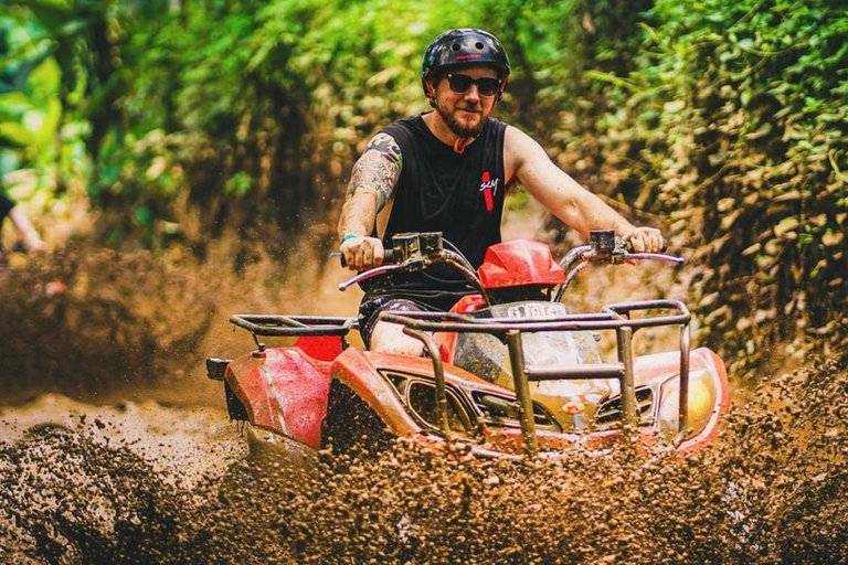 Bali: Ubud Dragon Face ATV e Ayung Rafting con pastoSolo Ubud: Grotta del Drago ATV e rafting sul fiume - con trasferimenti