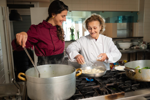 Rzym — warsztaty kulinarne w rzymskim domu w dzielnicy TrastevereRzym – warsztaty kulinarne w rzymskiej rezydencji w dzielnicy Trastevere